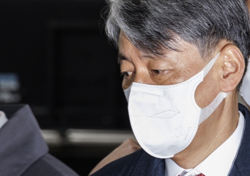 조지호 경찰청장, 내란 혐의 부인…"계엄 조기해제 기여"