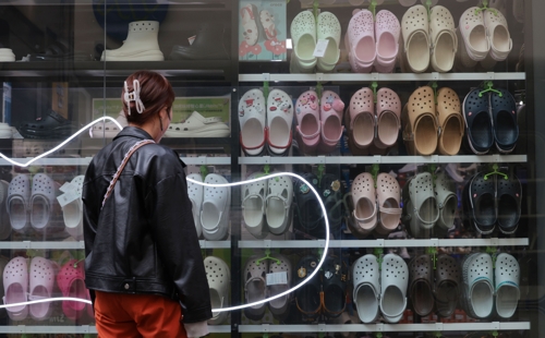 소득 늘어도 지갑 닫았다…1분기 가계 <em class='find'소비온라인카지노 경찰 벳무브</em 증가율 '최저'