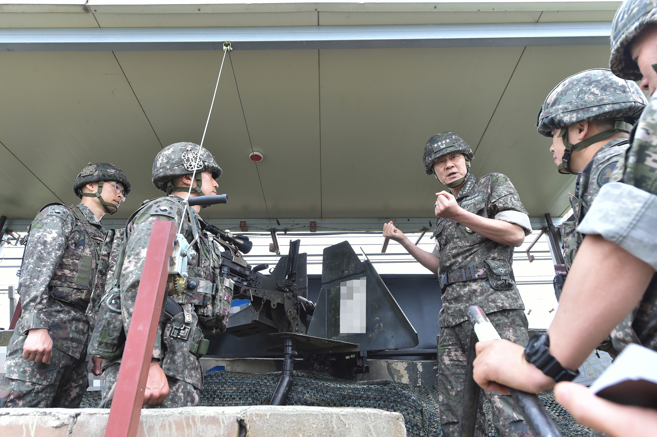 합참온라인카지노 장점 벳무브, <em class='find'방공진지</em 현장 점검…"적 기습에 상시 대비"