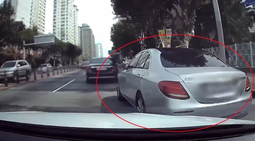 진로 변경 차량만 일부러 추돌…온라인카지노 운영금 4억 챙긴 일당 구속