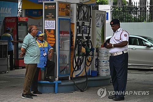 노후 차량에 기름 안 판다…'최악 대기오염' 뉴델리 극약처방