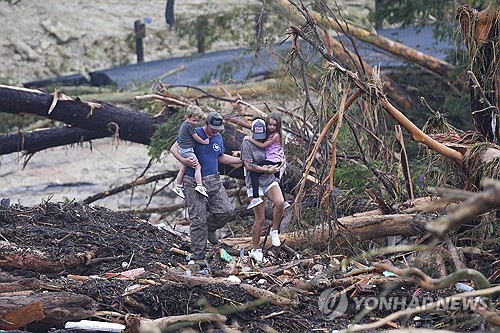 미국 마이다스 온라인카지노 벳엔드 홍수 사망자 71명으로…실종자 40명 넘어