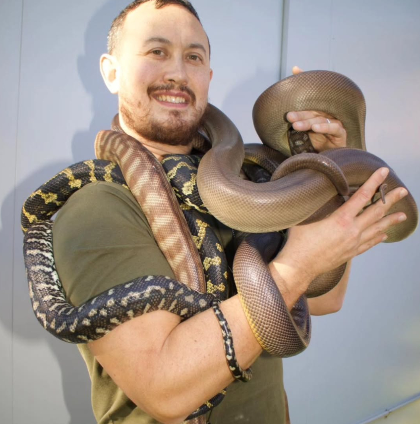 뱀에 물려 <em class='find'온라인카지노 후기 유니88</em 잃은 남성…여자친구에게 다시 반해 결혼까지