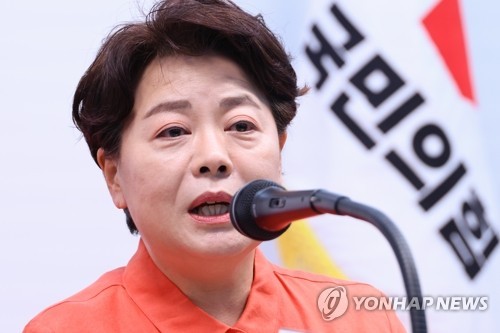 '인적쇄신' 칼뺀 윤희숙…"나경원·윤상현·장동혁·송언석 거취 밝히라"