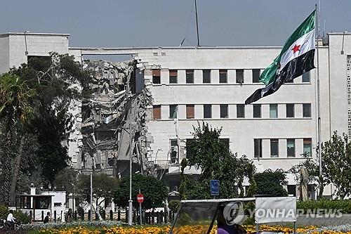 이스라엘, 시리아 수도 공습…군본부 등 타격