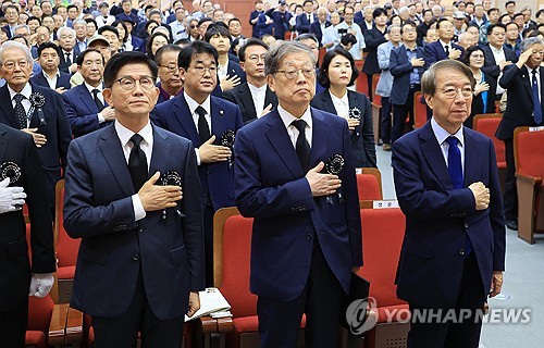 김문수 "이승만 계셨다면 무기력한 '셰셰' 외교 없었을 것"