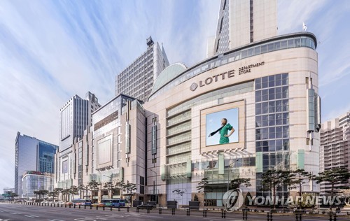 2분기 롯데쇼핑·이마트·현대백화점 실적 개선…편의점은 '역성장'