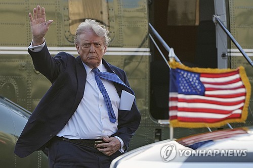 트럼프 6개월간 국내외 49차례 방문…전임 바이든과 비슷