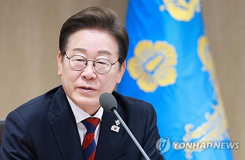 이 대통령, 새만금청장에 김의겸·중앙박물관장에 유홍준 임명