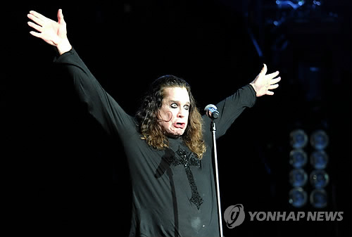 '로큰롤 명예의 전당' 오지 오스본 별세…향년 76세