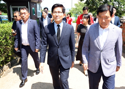 김문수 "윤 전 온라인카지노 불법 벳무브 방문계획 없어…유튜브 출연 안 해"