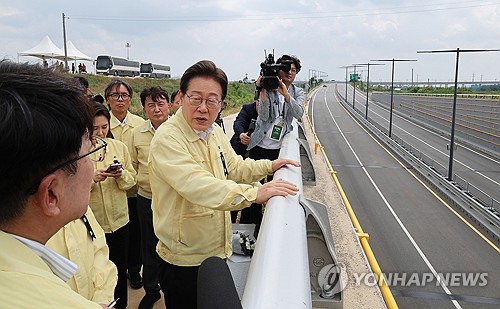 이 안전한온라인카지노, 호우 예보에 "'선조치 후보고' 적극 행정 나서달라"
