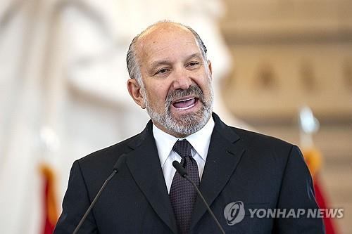 美 상무 "트럼프, 中 온라인카지노 벌금 유니88 유예 90일 연장할듯"