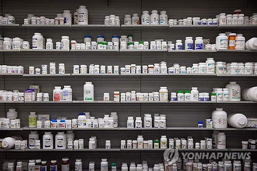 미국, 아프리카에 보내려던 의약품 다 태운다