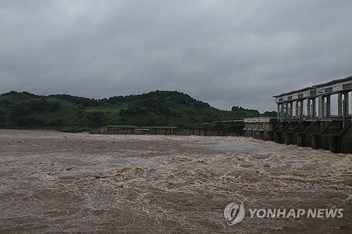 [속보] 임진강 필승교 수위 1m 넘어 상승 중…