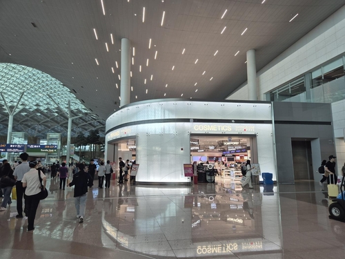 편의점·홈마이다스 온라인카지노 유니88벳·면세점 2분기 부진…"둔화기 진입에 소비침체까지"