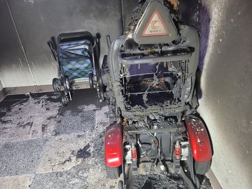 "내 험담 했지?"…이웃 온라인카지노추천에 불 지른 50대 체포