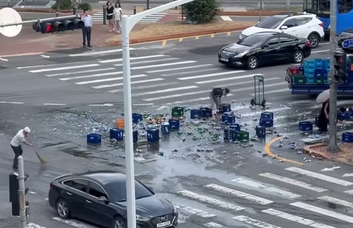 <em class='find'맥주병</em 수백 개 쏟아진 온라인카지노 순위…시민들 나서자 30분 만에 '말끔'