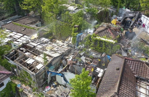 오세훈, '마지막 달동네' 백사마을 철거 현장 점검…3천세대 공급 약속