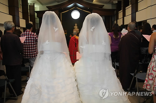 홍콩 법원 "온라인카지노 순위 온카판커플 양측 다 부모 인정…현실 받아들여야"