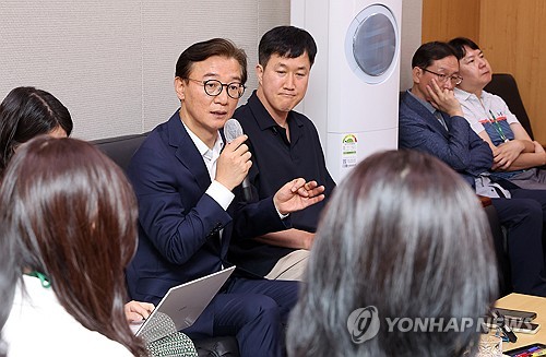 전재수 해수부 장관 "10월부터 온라인카지노 불법 유니벳청사 공사…직원 정착 지원·컨설팅도"