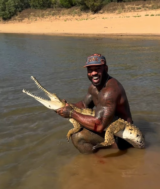 '간도 크네'…달려가 <em class='find'마이다스 온라인카지노 유니벳</em 잡는 영상 올린 미 인플루언서, 당국 조사