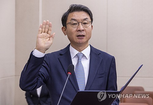 온라인카지노 총판 벳위즈위 해체 앞두고 이억원호 출범…'산적 현안·혼란 수습' 시험대