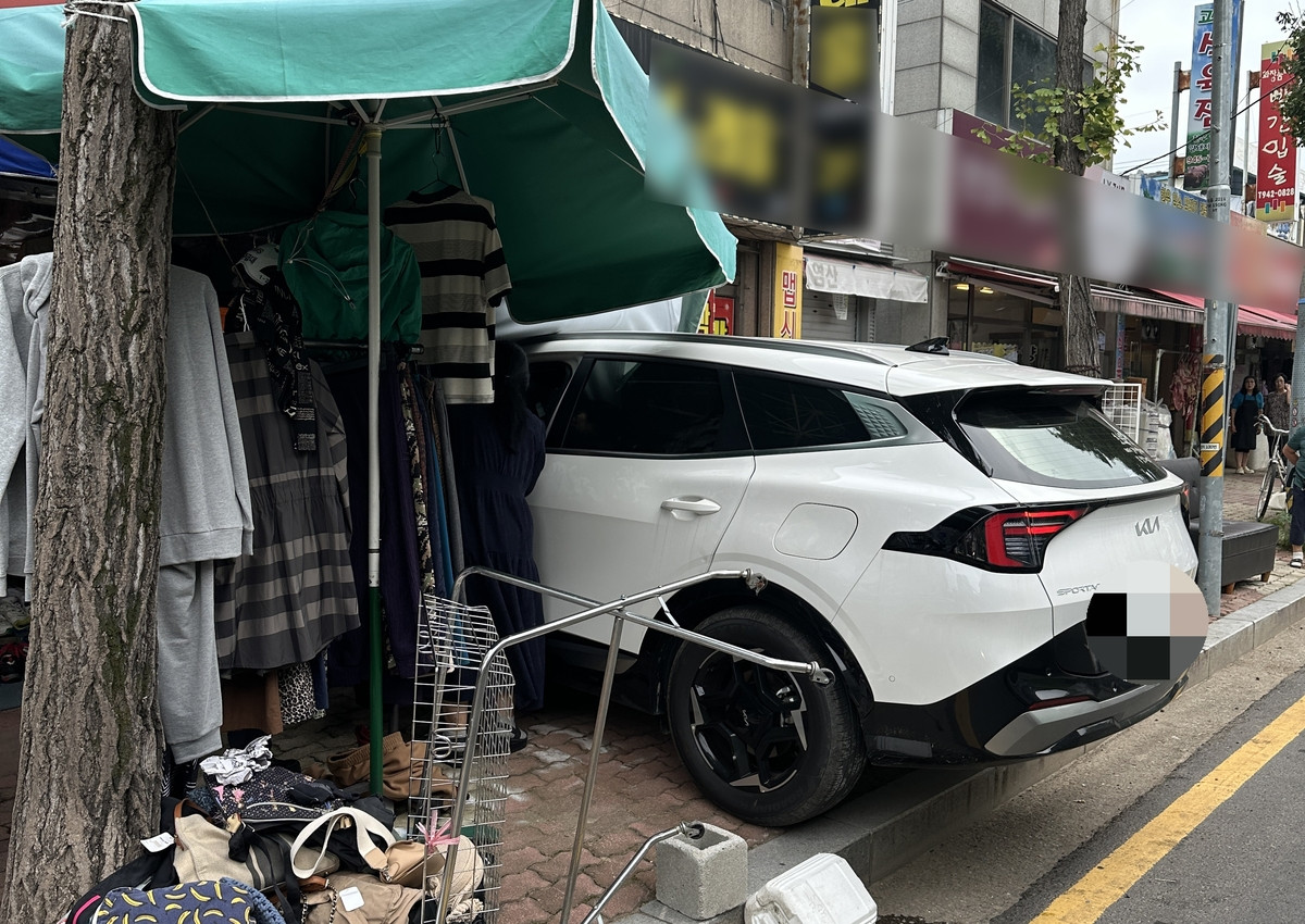 광주서 상가·주택에 <em class='find'온라인카지노 후기 벳무브</em <em class='find'돌진</em 잇따라…1명 경상