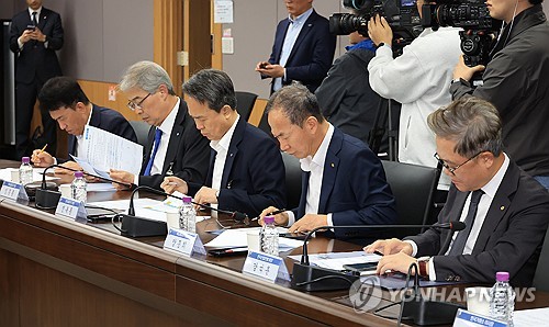 새정부 들어 금융권 첫 인사 임박…진옥동·임종룡 연임 촉각