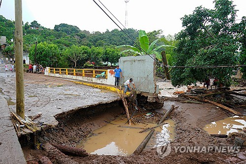 멕시코 폭우 사망자 44명카지노 룰렛 사이트 늘어…곳곳 산사태