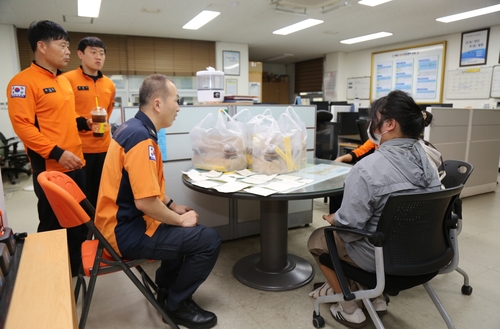 "온라인카지노 장점 벳위즈관님들 너무 멋져요!"…민생지원금으로, 용돈으로 마음 전한 시민들