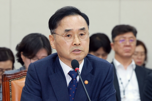 국교위원장 "<em class='find'마이다스 온라인카지노 벳무브</em <em class='find'학점</em 이수 기준 방안 빨라도 12월에 마련"