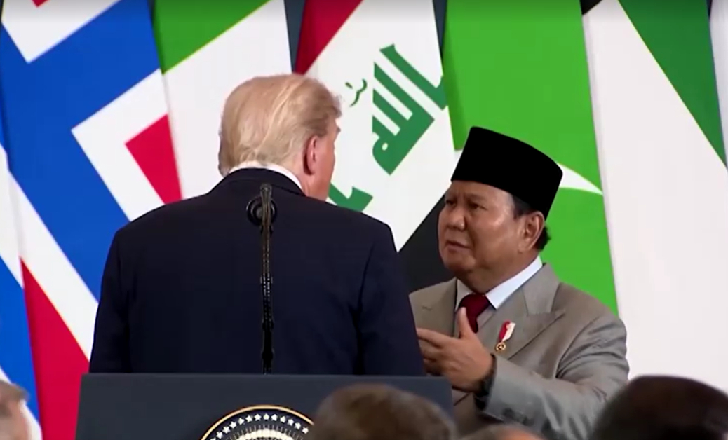 "네 아들 좀 만나게 해줘"…트럼프에 속삭인 인니 대통령