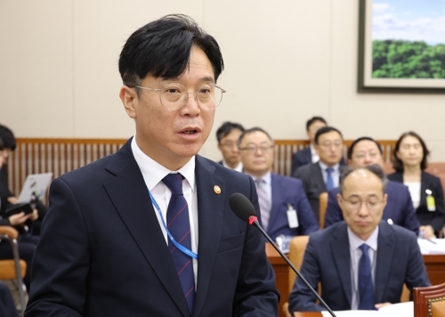 노동장관 "산재예방에 역량 집중…국민 보호는 국가 1책무"