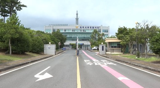 손님 행세하며 귀금속 훔친 중국인 일당 검거
