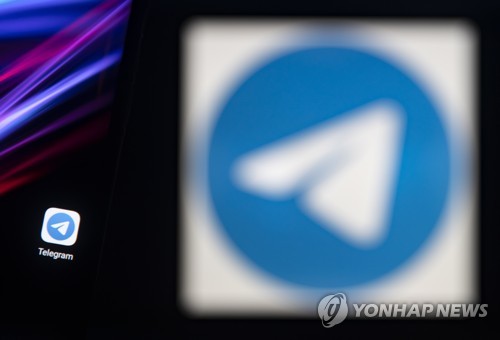 '누드사진 생성' 해외 온라인카지노 벳무브 도구에 피해…미 10대 여학생 소송
