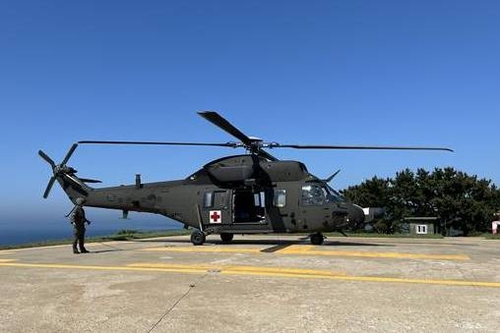 강풍 탓 온라인카지노 불법 벳무브헬기 못 뜨자 날아오른 군헬기…대청도 뇌졸중 환자 이송