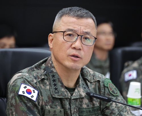 지상작전사령관 "군 일부 내란 가담 사과…정치적 중립 준수"