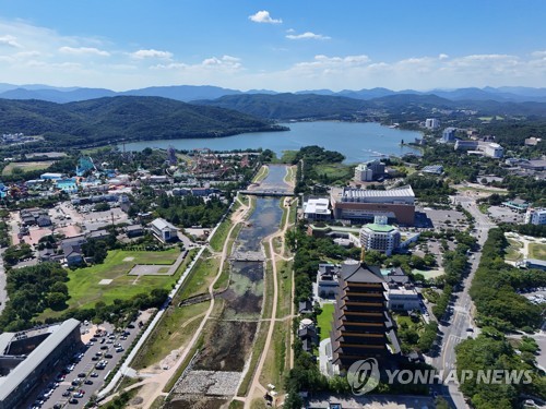 군, APEC 지원에 병력 2,600여명 투입…합참의장 현장점검