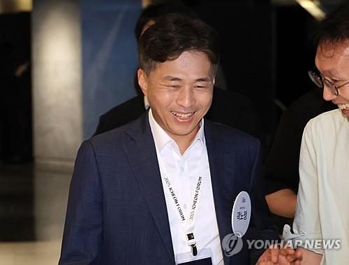 '반도체의 날'…금탑산업훈장에 SK하이닉스 곽노정 대표