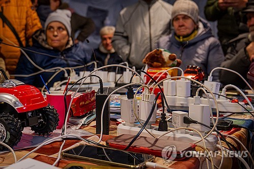 미러 정상회담 보류 직후 러-우크라 무력 공방