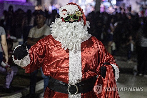 베네수·니카라과는 10월의 크리스마스?…"경제난 속 관심 돌리기"