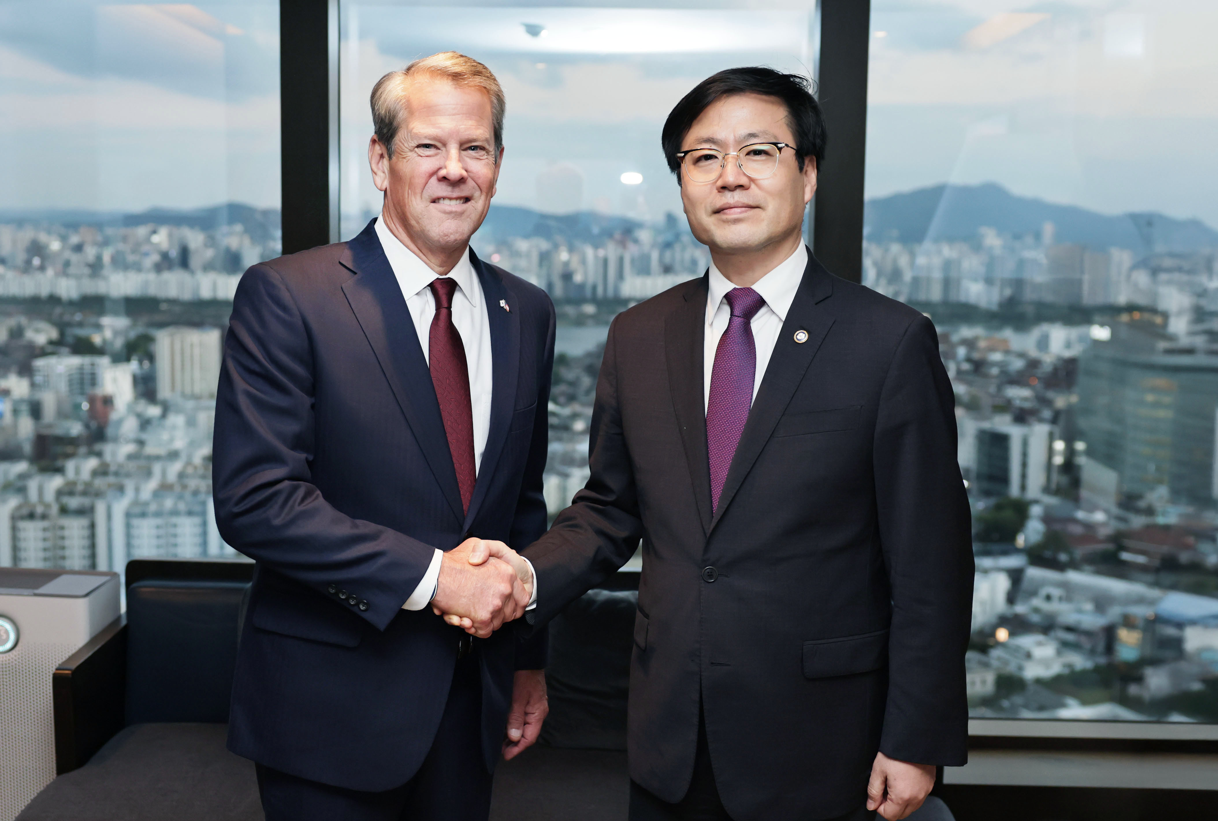 온라인카지노 신용카드 랭킹주 주지사 만난 여한구 통상본부장…"비자문제 관심 당부"