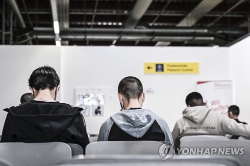 '독일 피란' 우크라 청년 100배↑…길어지는 온라인카지노 빠에 '재정 부담' 반발도