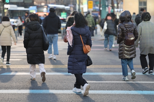 "패딩 꺼내세요"…중부·경북 올가을 첫 한파주의보