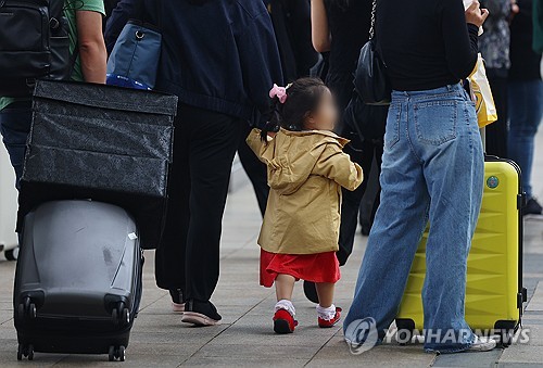 5살 사설 카지노에 "안녕" 인사했더니…부모는 "초면에 왜 자꾸 반말" 발끈