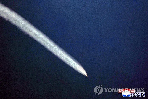 미 "북, 극초음속 완성 증거 없다…ICBM 재진입 기술도 아직"