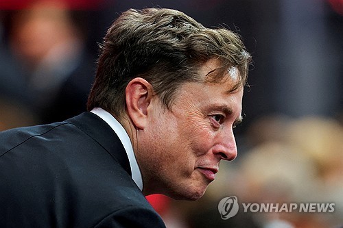 "머스크, 1,400조 원 안 주면 떠날 수도"…테슬라 이사회 경고 서한