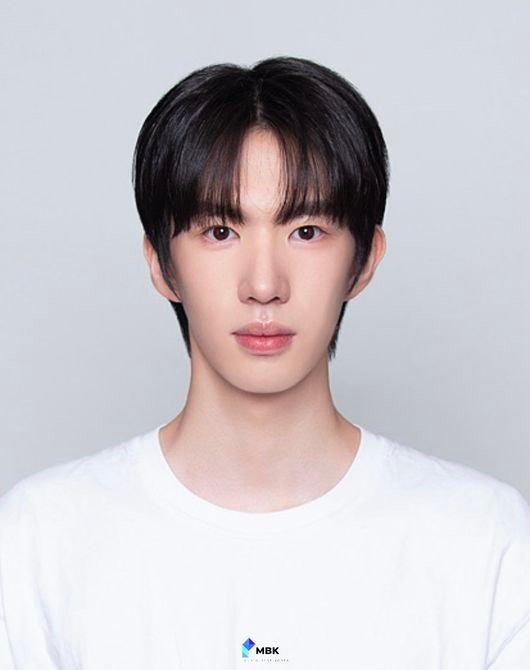 신세계 '애니' 이어 '신전떡볶이 3세'도 <em class='find'아이돌</em 데뷔한다