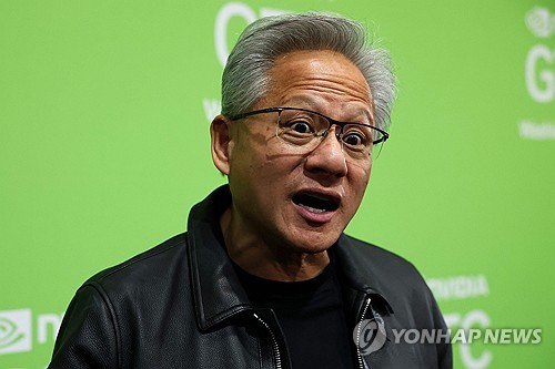 젠슨황 "우리 카지노 경쟁서 이기려면 중국 인재 받아들여야"